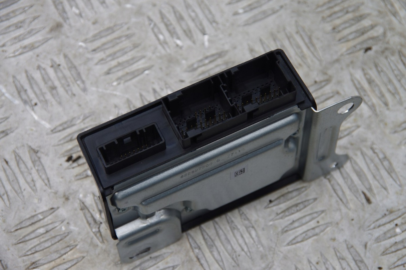 Blok — 985108011R