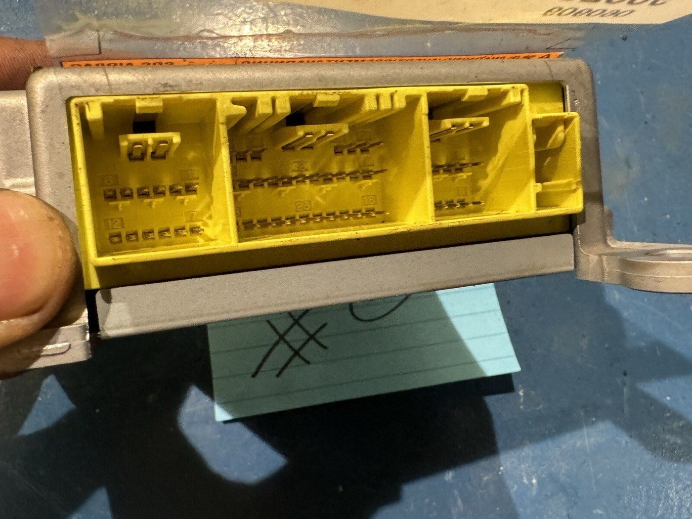 Blok — 98820JK800