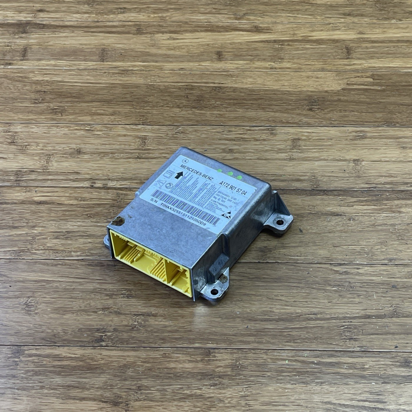 Blok — A1729015704