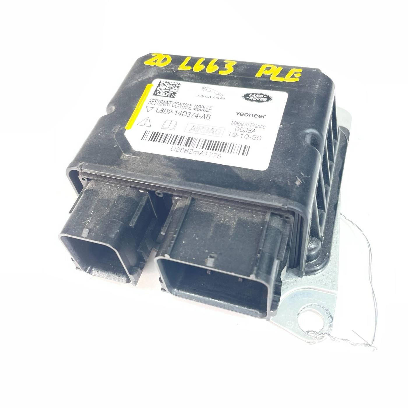 Blok — L8B214D374AB